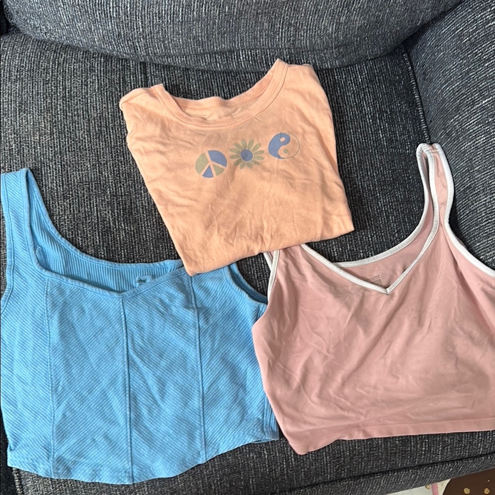 Aerie shirt lot size large